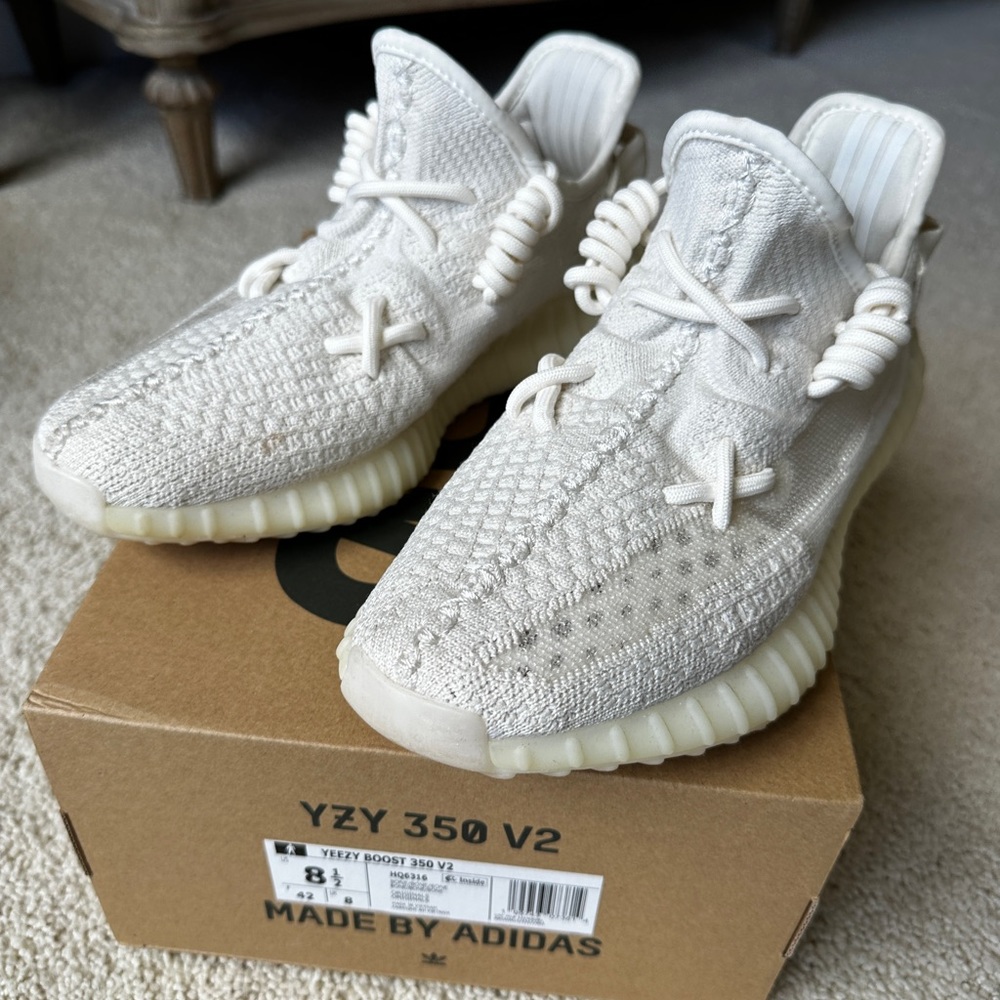 Yeezy Boost 350 v2 Bone